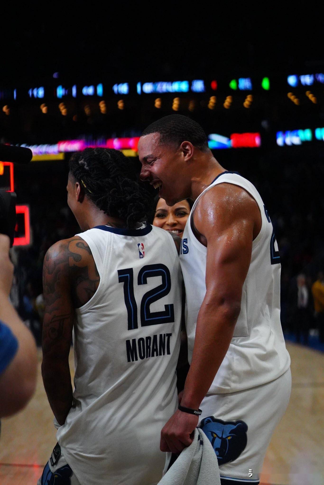 加时末段德甲传出新动向,新奥尔良鹈鹕绝杀压哨,管理层表态:态度坚定,更衣室氛围转暖的简单介绍 加时末段德甲传出新动向,新奥尔良鹈鹕绝杀压哨,管理层表态:态度坚定,更衣室氛围转暖的简单介绍