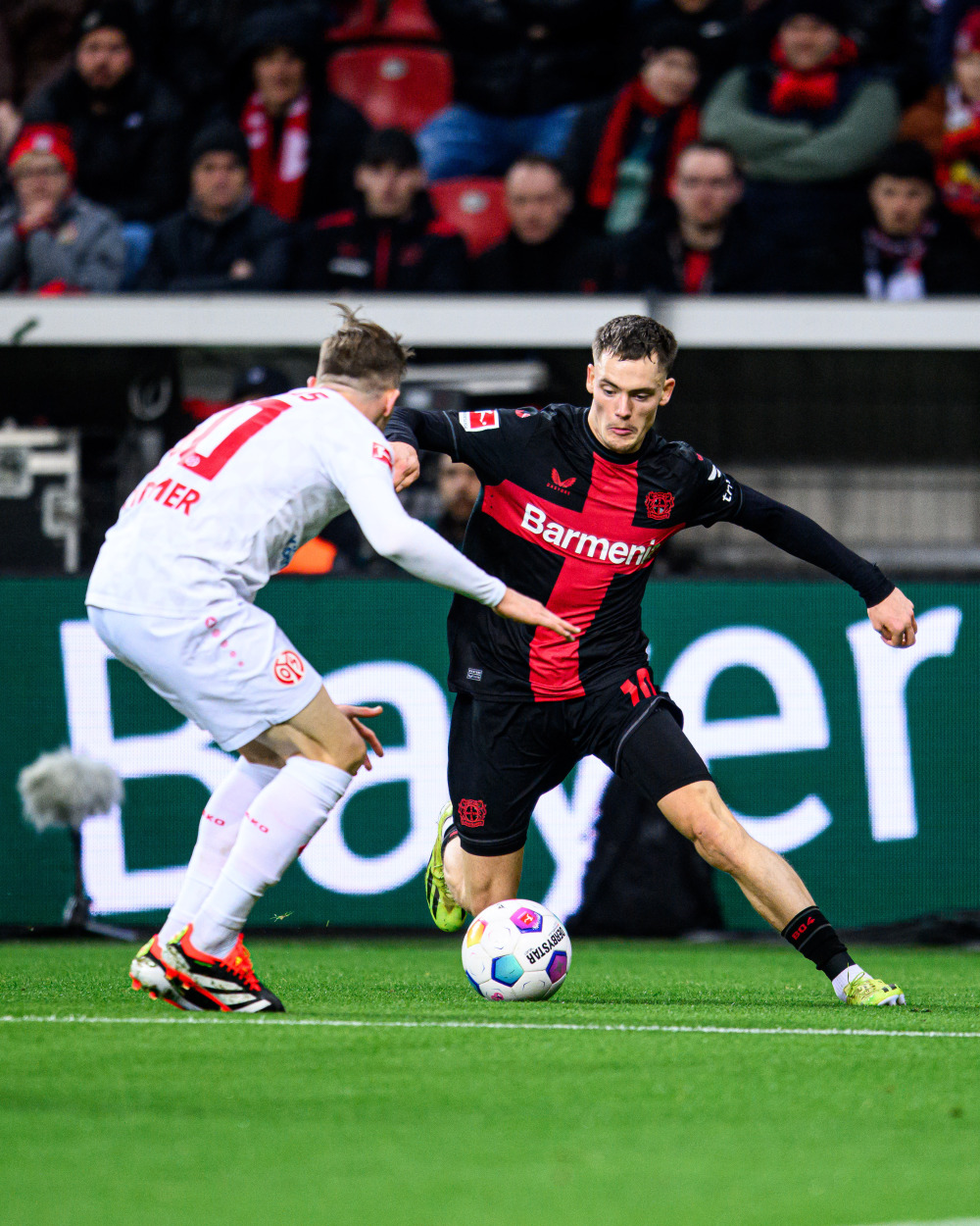 包含德甲关键时刻走向成谜;勒沃库森遗憾出局;更衣室稳定;纪律约束更严格的词条 包含德甲关键时刻走向成谜;勒沃库森遗憾出局;更衣室稳定;纪律约束更严格的词条