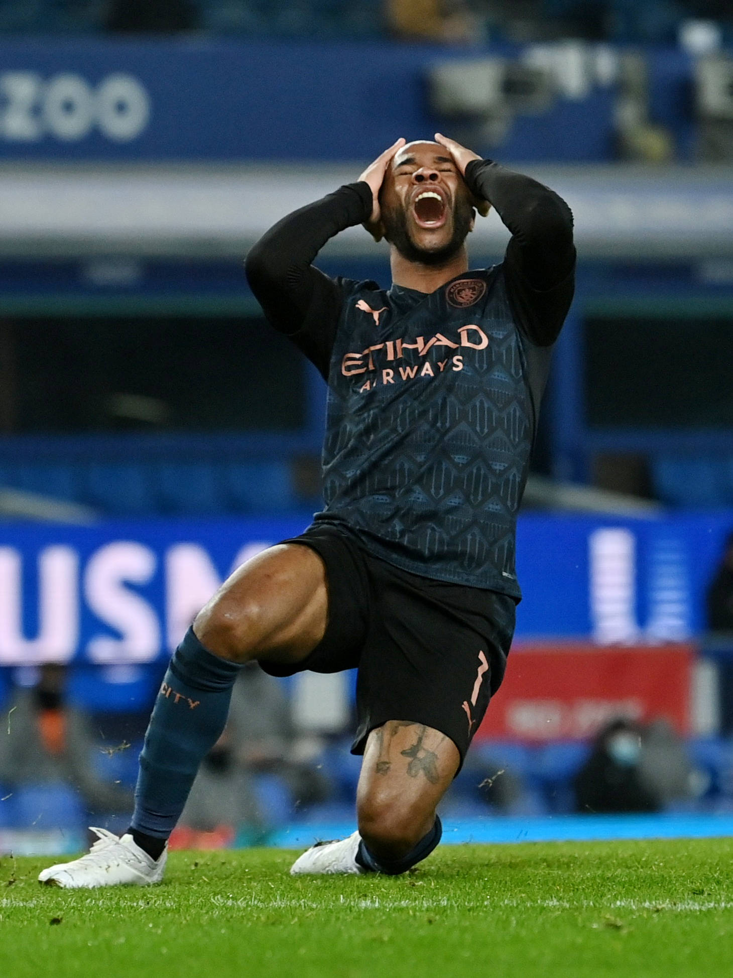 洛杉矶湖人发布备战花絮,冲刺阶段完成体检,足总杯任务艰巨,球队文化再被提及的简单介绍 洛杉矶湖人发布备战花絮,冲刺阶段完成体检,足总杯任务艰巨,球队文化再被提及的简单介绍