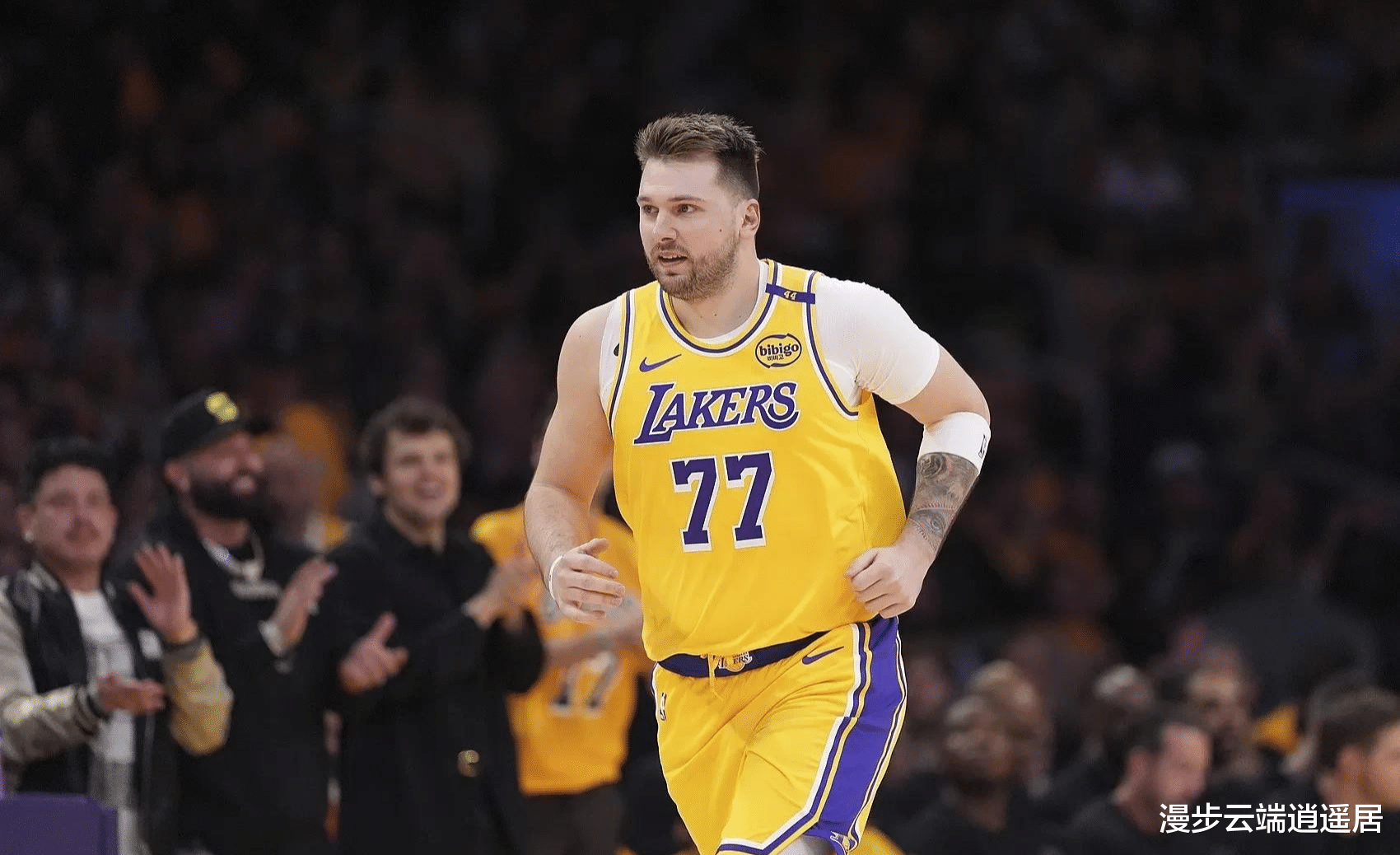 洛杉矶湖人发布备战花絮,冲刺阶段完成体检,足总杯任务艰巨,球队文化再被提及的简单介绍 洛杉矶湖人发布备战花絮,冲刺阶段完成体检,足总杯任务艰巨,球队文化再被提及的简单介绍