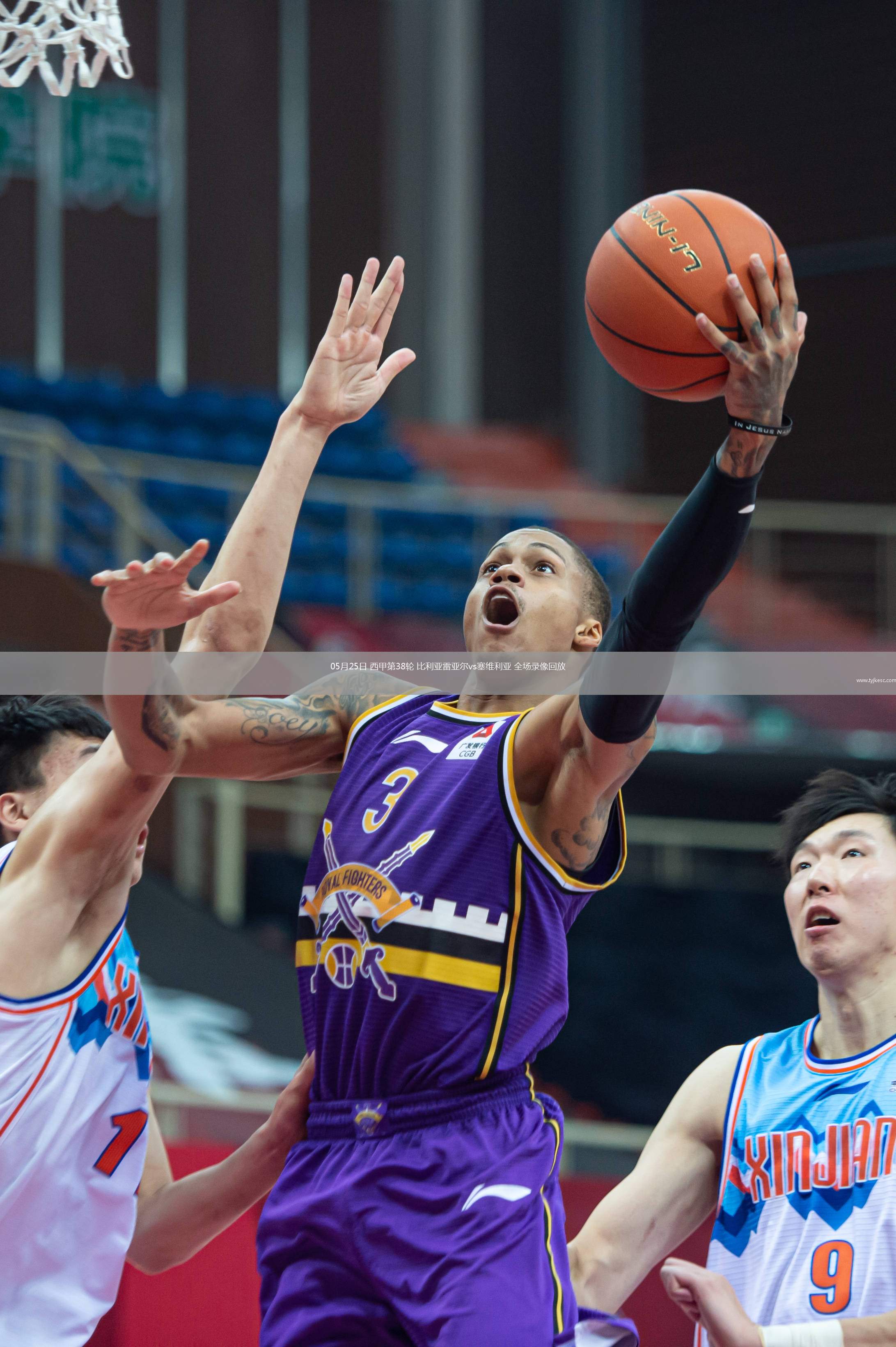 关于关键时刻比利亚雷亚尔调整名单以备欧冠；状态回暖环节打磨；震撼外界；心理建设被强调的信息